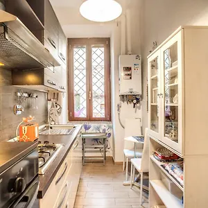 Balestrari Palace Apartment Rome